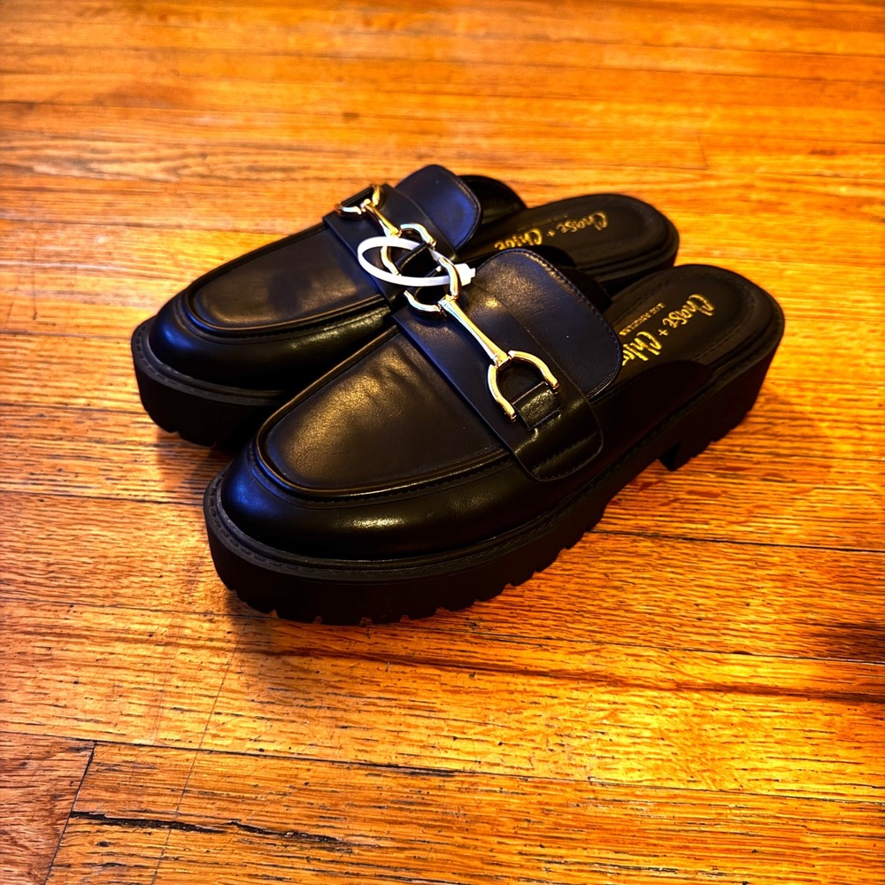Chase + Chloe Black Platform Loafer Mules Women Gold‎ Horsebit Detail Size 8